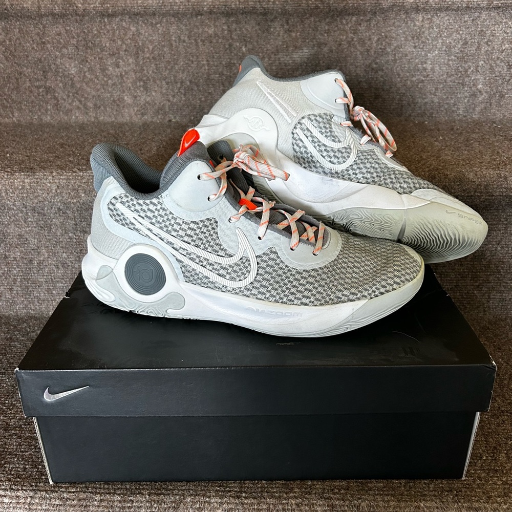 Nike men’s KD Trey 5 IX basketball shoes